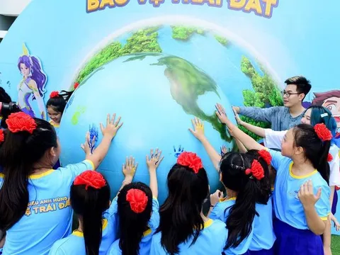 Tuyên truyền và giáo dục cho học sinh tiểu học cách phân loại rác bảo vệ môi trường