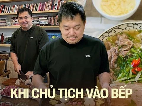 Chủ tịch FPT đích thân hướng dẫn nấu tô phở bò “ngon thứ nhì” Hà Nội, vô tình để lộ một thứ khiến dân tình xuýt xoa