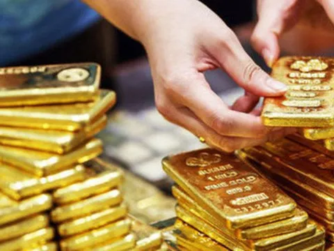 Diễn biến giá vàng tuần qua: Giá vàng trượt khỏi mốc 67 triệu đồng