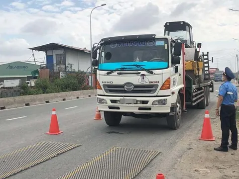 TP. HCM đề xuất thí điểm phạt nguội xe quá tải trọng