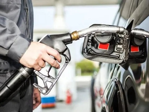 Tin tức giá xăng dầu hôm nay 9/3: Cập nhật giá xăng dầu trong nước, quốc tế