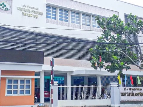 Hai cán bộ y tế Ninh Thuận bị bắt vì liên quan Việt Á