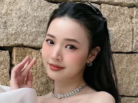 Midu 'phản pháo' cực gắt khi bị nghi diện đồ rộng che bụng bầu
