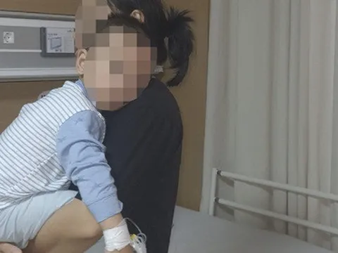 Trẻ nhập viện vì cúm tăng đột biến, bác sĩ khuyến cáo đưa trẻ đi khám ngay nếu có các dấu hiệu này