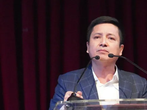 Nghệ sĩ Chí Trung phân trần về nghi vấn 'định hướng' dư luận vụ việc 4 tiếp viên hàng không