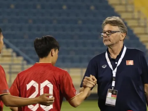 U23 Việt Nam xếp chung cuộc bét bảng và 0 bàn thắng: 'Phù thuỷ trắng' khởi đầu tệ