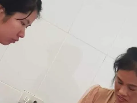 'Mẹ chồng trong mơ' được dân tình khen ngợi: Con dâu sinh nở, mẹ bóc tôm hùm cho ăn!