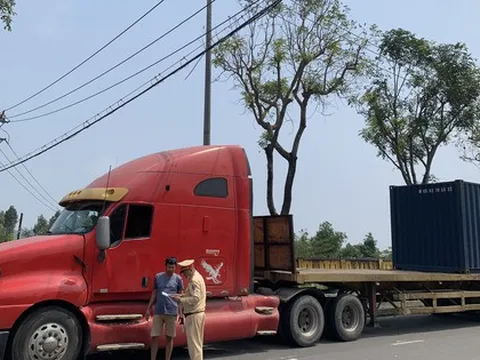 Phát hiện nhiều tài xế sử dụng bằng lái xe giả