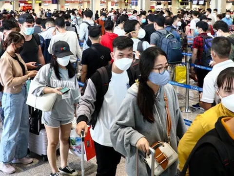Giá vé máy bay dịp 30/4 cao ngất ngưởng, Cục hàng không chỉ đạo 'nóng'