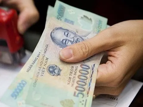 Đi làm ngày nghỉ bù dịp lễ 30/4 - 1/5 người lao động được tính lương như thế nào?