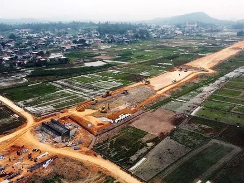 Hà Nội tập trung gỡ vướng cho các dự án đường cao tốc, bất động sản