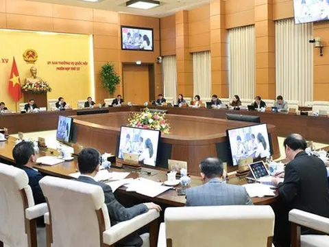 Đề xuất nâng lương khởi điểm của bác sĩ lên bậc 2, tăng gần 600.000/tháng