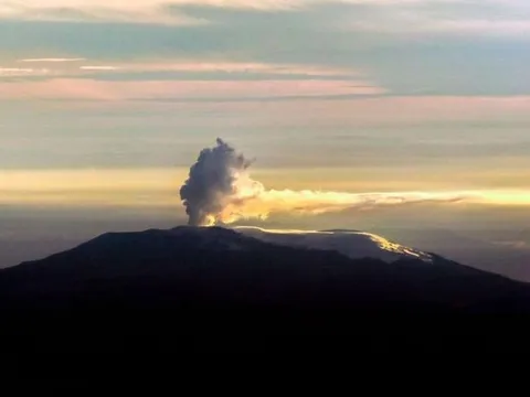 Colombia: Cảnh báo núi lửa từng khiến 25.000 người thiệt mạng sắp thức giấc
