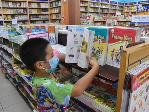 Dự báo giá điện, giá sách giáo khoa... sẽ tăng trong thời gian tới
