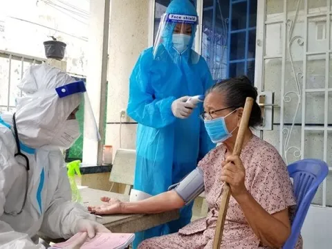 TPHCM: Tiêm vaccine phòng COVID-19 tất cả các ngày trong tuần