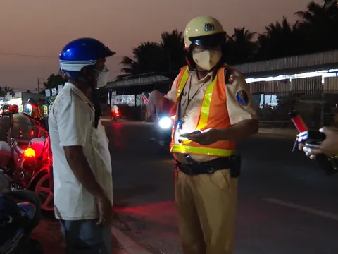 Tiền Giang: Xử lý vi phạm trật tự an toàn giao thông qua camera