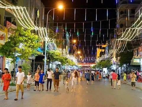 Hà Nội sẽ nghiên cứu thành lập 3 tuyến phố đi bộ mới