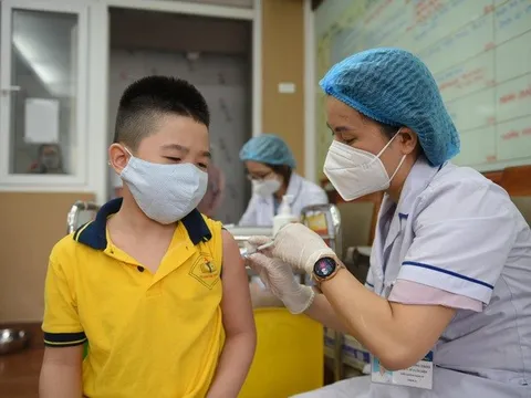 Trẻ mắc COVID-19 đang có dấu hiệu gia tăng trở lại