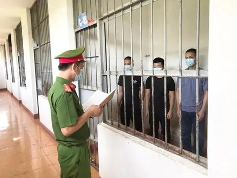 Người đang bị tạm giữ, tạm giam có được quyền tố cáo?