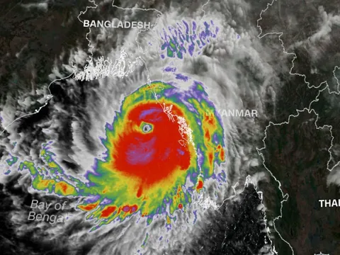 Siêu bão mạnh nhất thập kỷ sắp đổ bộ vào Myanmar, Bangladesh