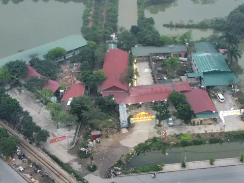 Văn Lâm - Hưng Yên: ‘Hô biến’ hàng nghìn m2 đất nông nghiệp để xây dựng loạt nhà hàng