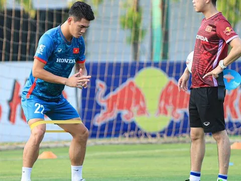 Vua phá lưới AFF Cup chia tay đội tuyển Việt Nam vì chấn thương