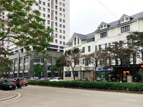 Rầm rộ rao bán nhà phố, bán biệt thự trăm tỷ giữa lúc BĐS trầm lắng