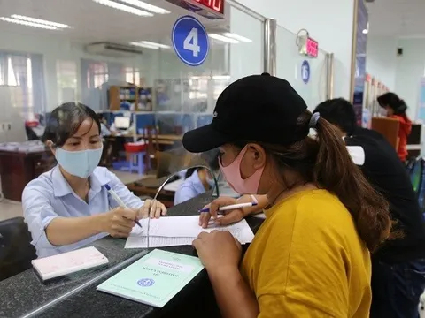 Đề xuất cho người lao động thế chấp sổ BHXH để vay tiền