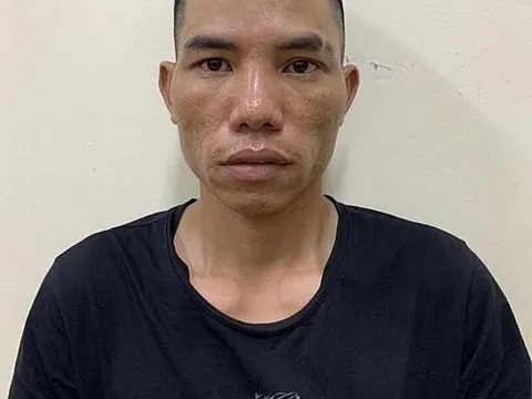 Bí mật bên trong chiếc khẩu trang của gã thanh niên giao nộp cho Công an ở phố Mai Dịch