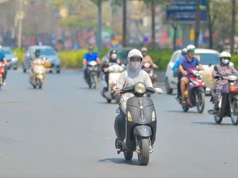 Miền Bắc tiếp tục nắng nóng, có nơi nắng nóng gay gắt