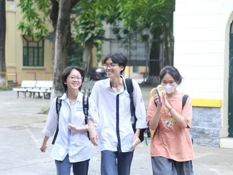 Công nhận cả 02 đáp án với một câu hỏi tiếng Anh tại Kỳ thi tốt nghiệp THPT