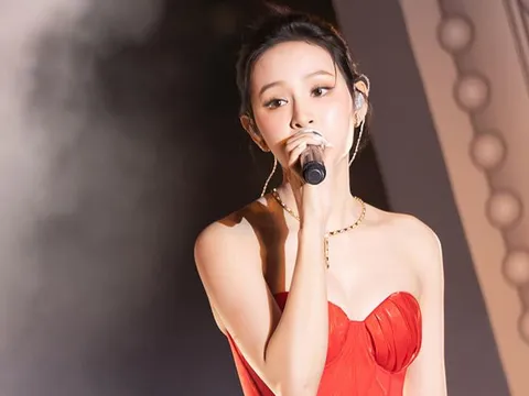 Hiền Hồ 'biến mất' không dấu vết hậu bị khán giả tẩy chay