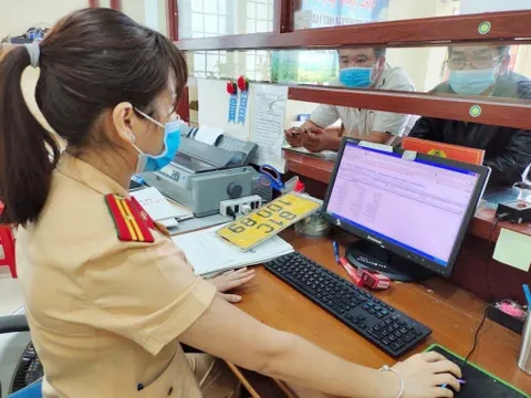 Đăng ký tham gia đấu giá biển số ôtô thế nào?