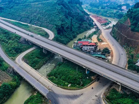 Cuối năm 2023, cả nước sẽ có 1.852 km đường bộ cao tốc