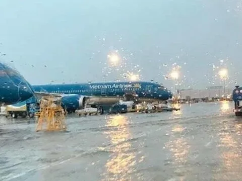 Do ảnh hưởng của cơn bão số 1, nhiều chuyến bay phải hoãn, huỷ chuyến