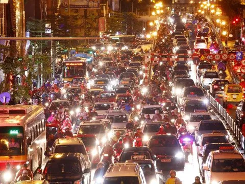 Bộ Công an đề xuất mới về việc sử dụng đèn xe