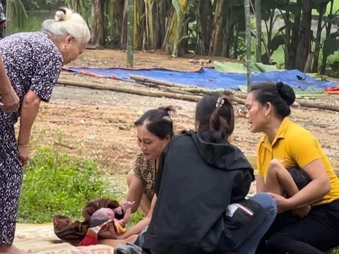 Thực hư chuyện tài xế ô tô nhẫn tâm thả sản phụ cho tự sinh con bên lề đường