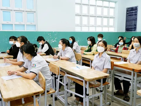 Đề xuất học sinh lớp 12 tham dự thi chọn đội tuyển Olympic được miễn thi tốt nghiệp THPT