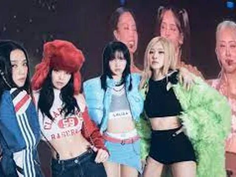 Hàng ngàn khán giả Hà Nội vỡ òa cảm xúc khi nghe BLACKPINK nói tiếng Việt