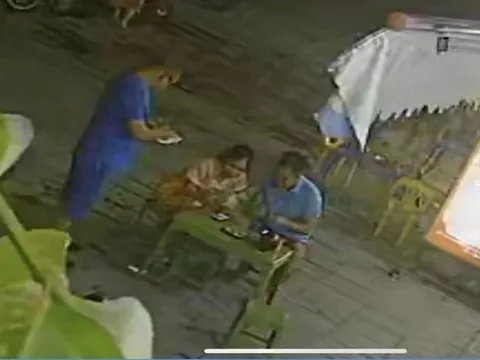 Khách ăn ốc rồi chuyển nhầm gần 500 triệu đồng, chủ quán tá hoả tìm kiếm