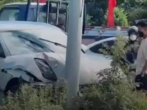 Siêu xe của Vũ Văn Thanh bị móp đầu do tai nạn