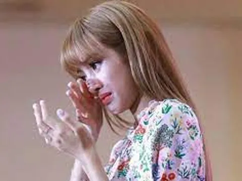 Lisa bị hàng loạt cư dân mạng chửi bới, nguyên nhân vô lý đến khó tin