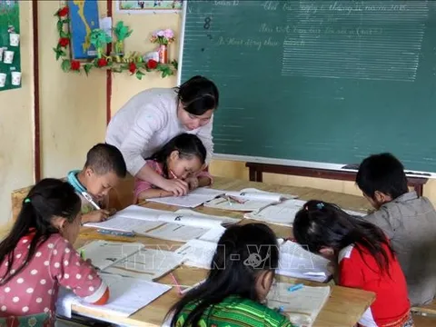 Cả nước thiếu hơn 118 nghìn giáo viên, có thể xem xét điều chỉnh biên chế theo từng vùng miền