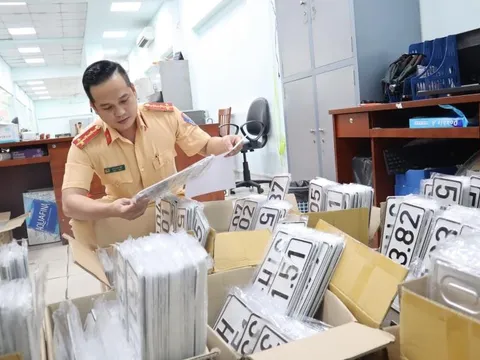 Người dân đăng ký biển số định danh ở đâu?