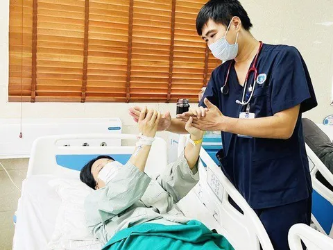 2 người đột qụy do tự ý dừng thuốc chống đông