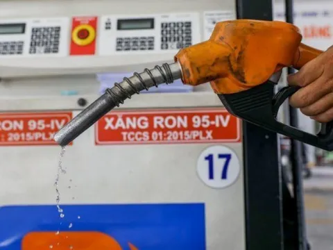 Giá xăng dầu hôm nay 4/9: Tiếp tục giữ vững đà tăng