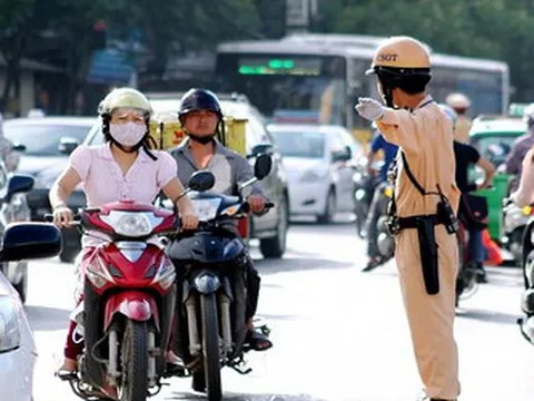 Từ 15/9, cảnh sát giao thông được dừng xe trong những trường hợp nào?