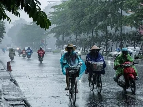 Cả nước đón tuần mới với mưa dông diện rộng