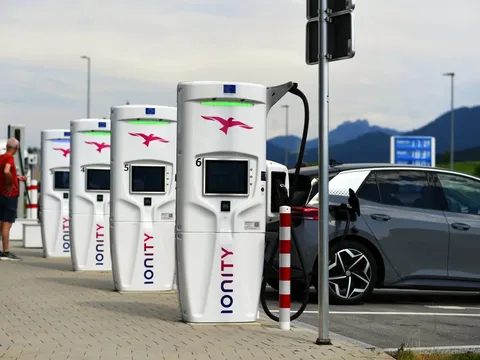 Nhiều chủ xe bắt đầu cảm thấy hối tiếc khi mua xe điện