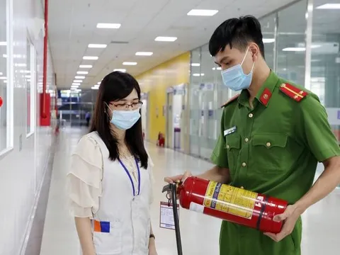 Khi nào tạm đình chỉ hoạt động của nhà chung cư không bảo đảm an toàn về phòng cháy chữa cháy?